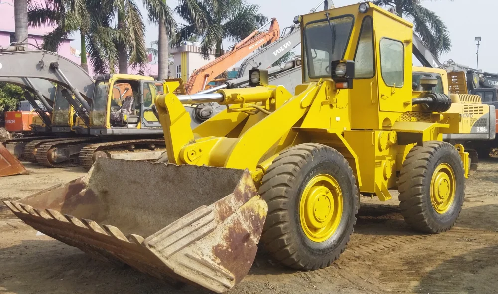 Caterpillar HM2021 Wheel Loader
