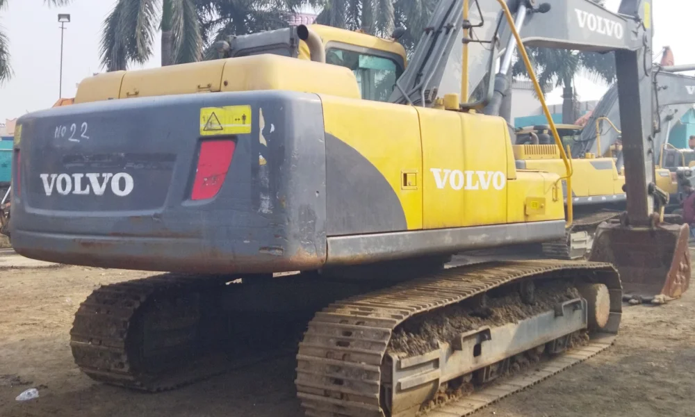 Volvo EC210B Excavator