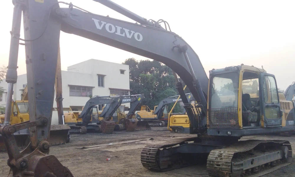 Volvo EC210B Excavator