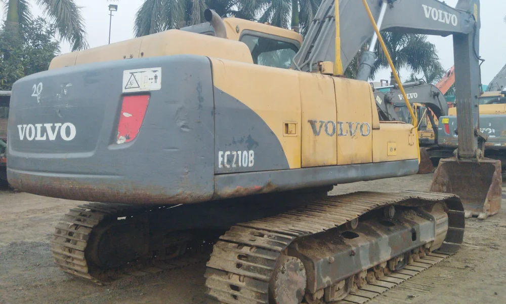 Volvo EC210B Excavator