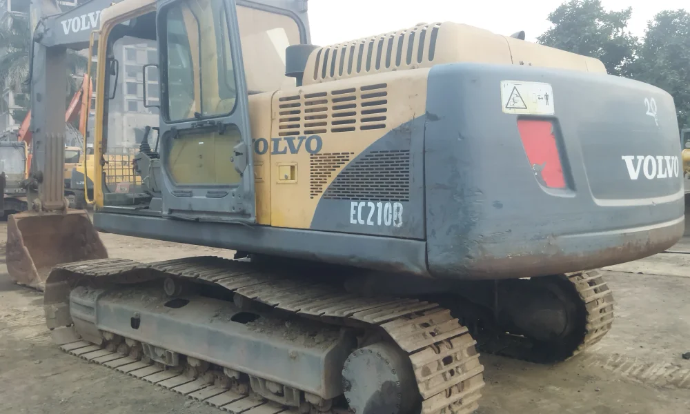 Volvo EC210B Excavator