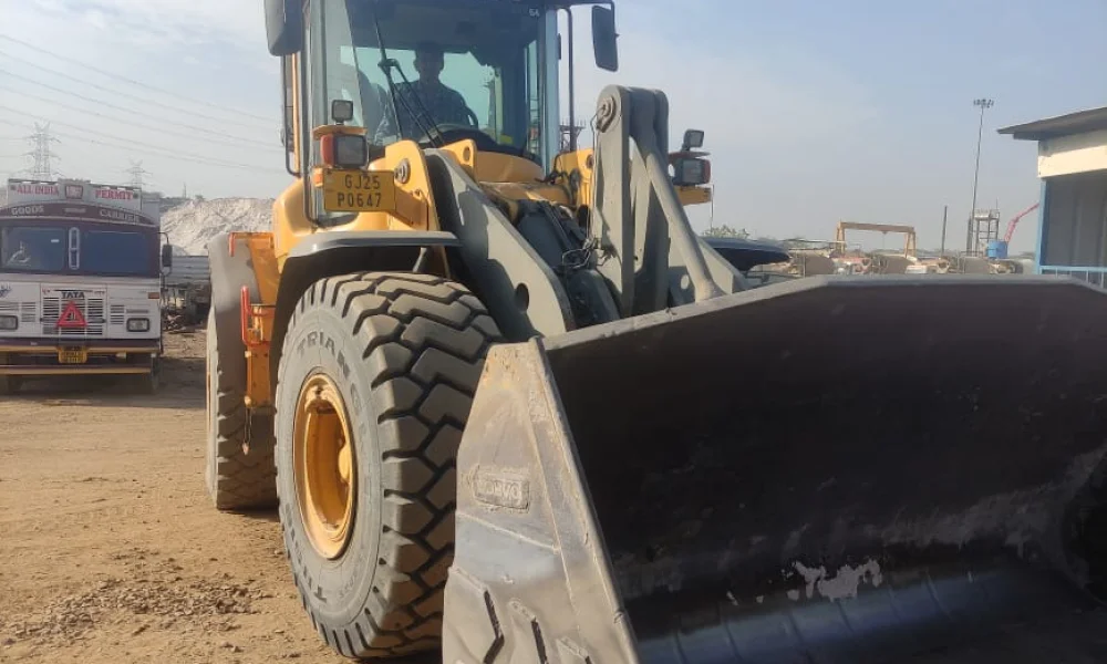Volvo L120F Wheel Loader