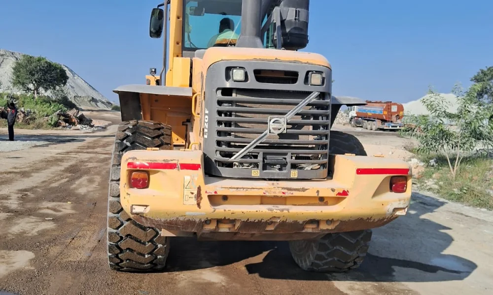 Volvo L120F Wheel Loader