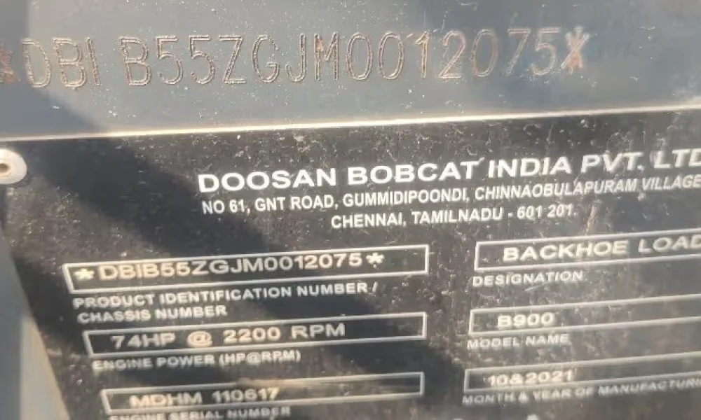 Bobcat B900 Backhoe Loader