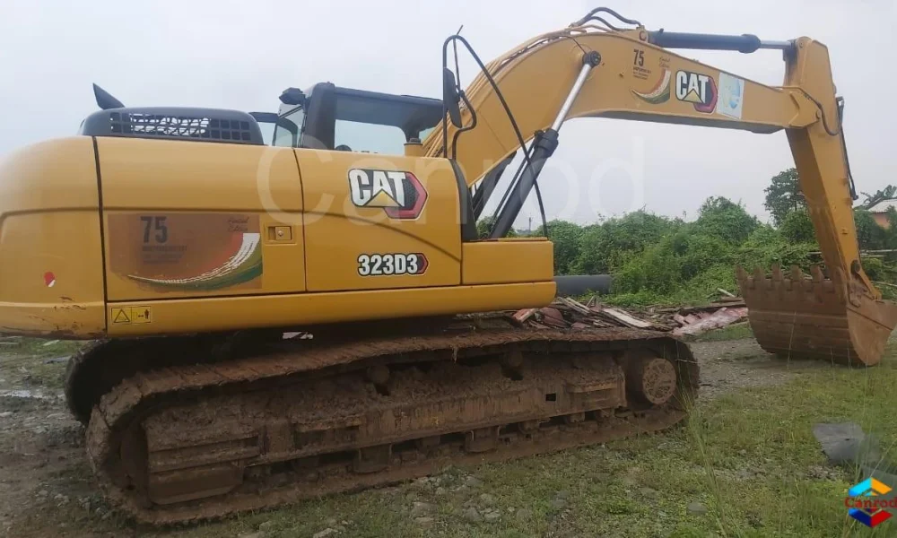 Caterpillar 323D3 Excavator
