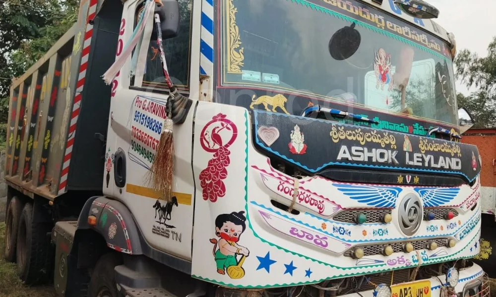 Ashok Leyland 2825 Tipper