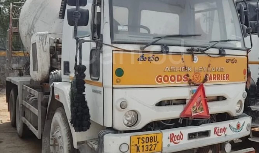Ashok Leyland 2820 RMC Transit Mixer