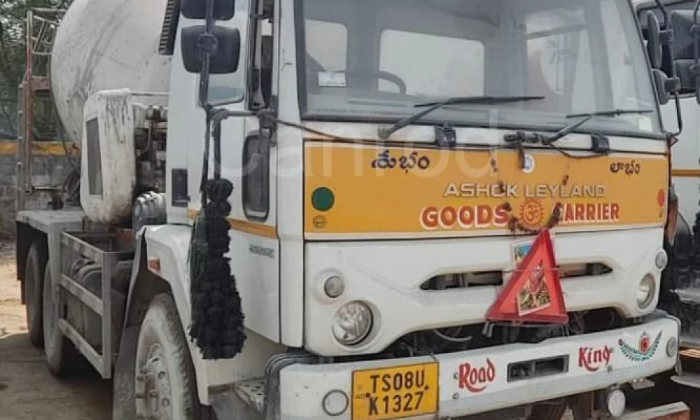 Ashok Leyland 2820 RMC Transit Mixer