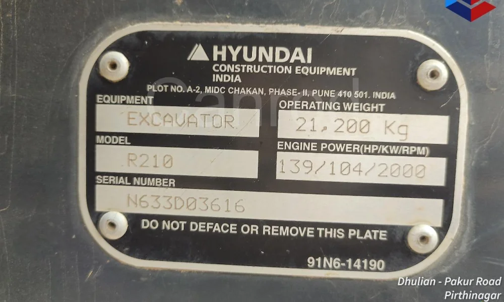 Hyundai R210 Excavator