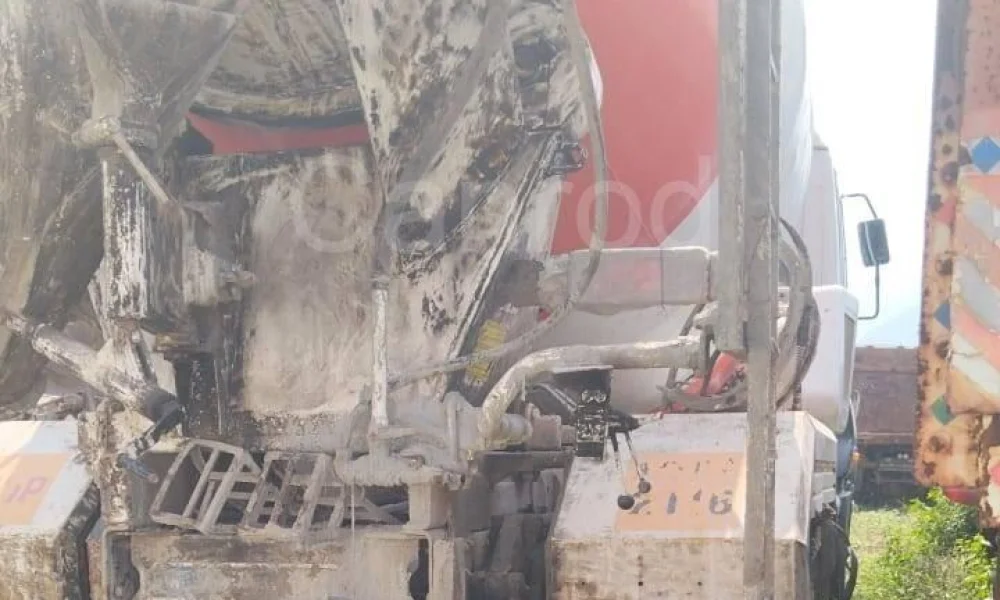 Ashok Leyland 2820 RMC Transit Mixer