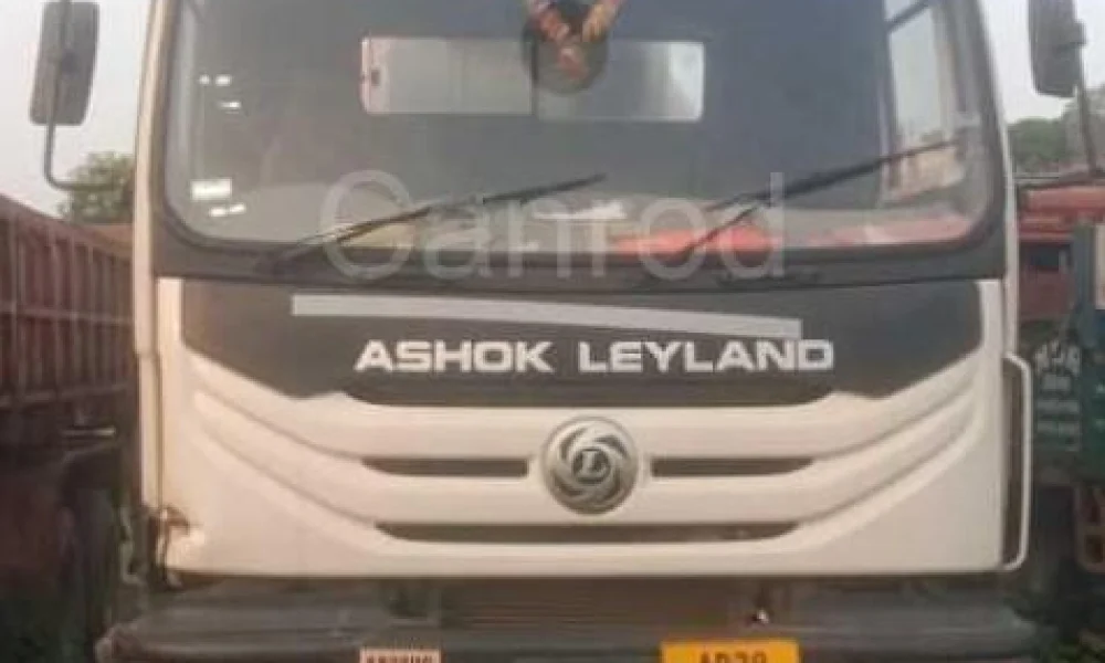 Ashok Leyland 2820 RMC Transit Mixer