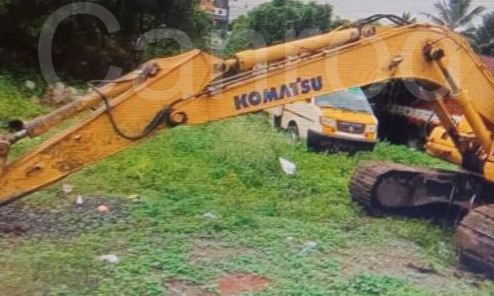 Komatsu PC130 Excavator
