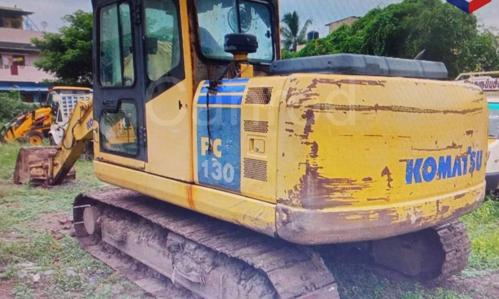 Komatsu PC130 Excavator