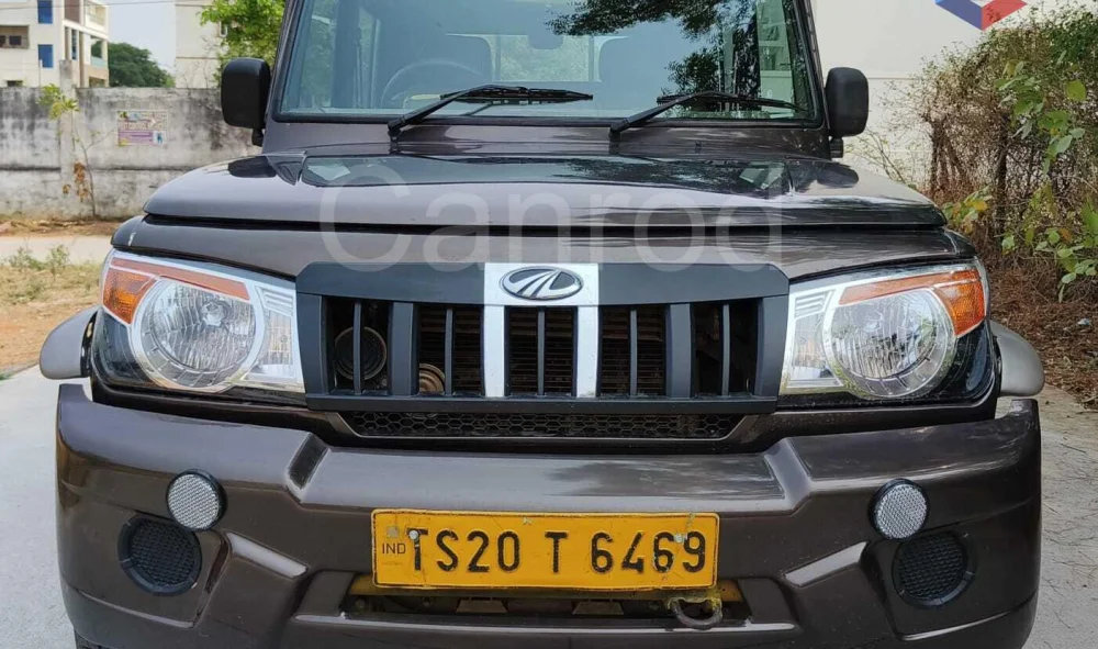 Mahindra Camper Pick Up