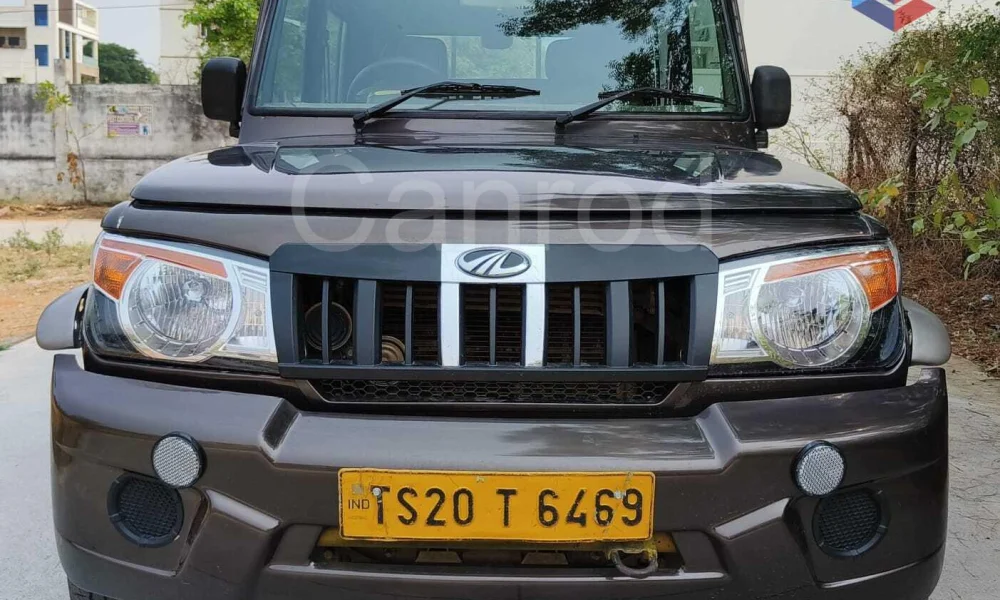 Mahindra Camper Pick Up