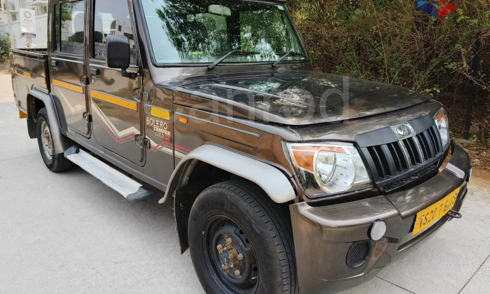 Mahindra Camper Pick Up