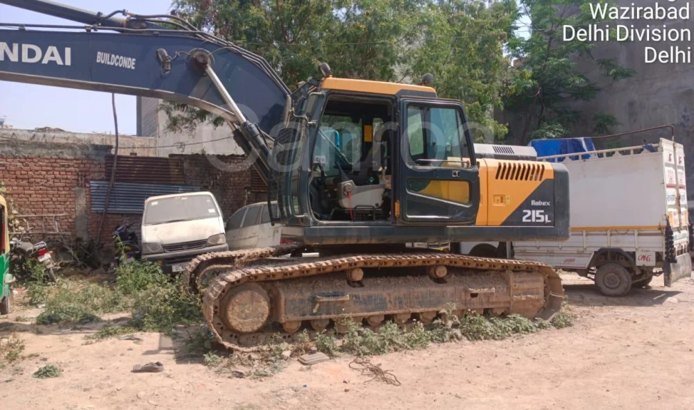 Hyundai R215SMART Excavator