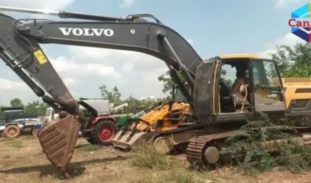 Volvo EC 300DL Excavator