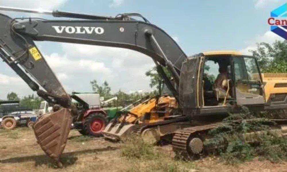 Volvo EC 300DL Excavator