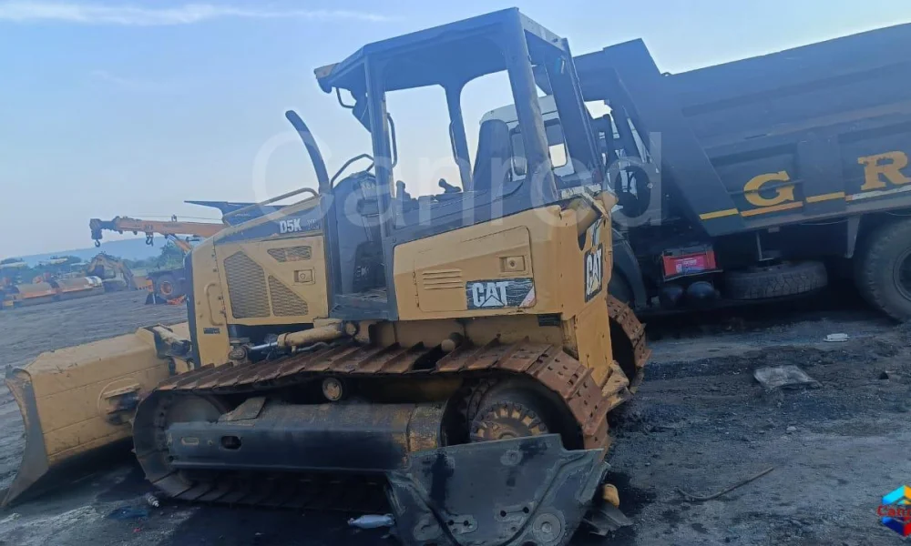 Caterpillar D5K Dozer