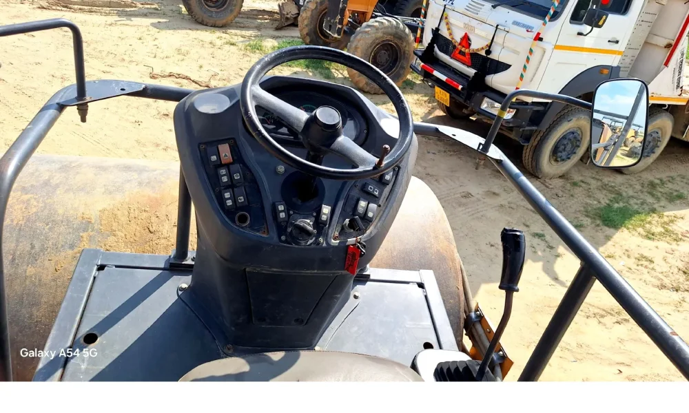 Case Construction 1107FX Soil Compactor