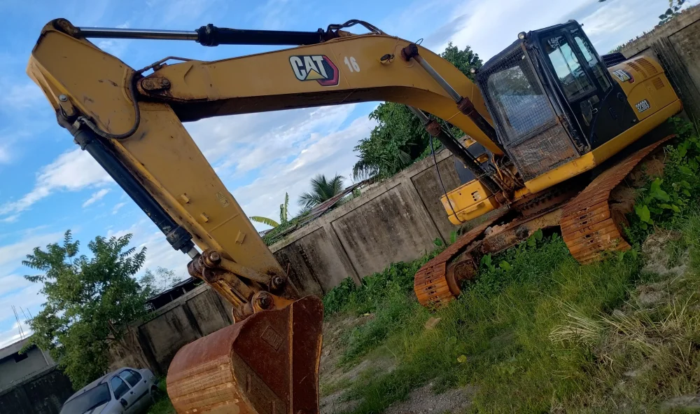 Caterpillar 323D3 Excavator