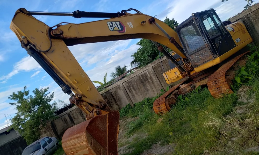 Caterpillar 323D3 Excavator
