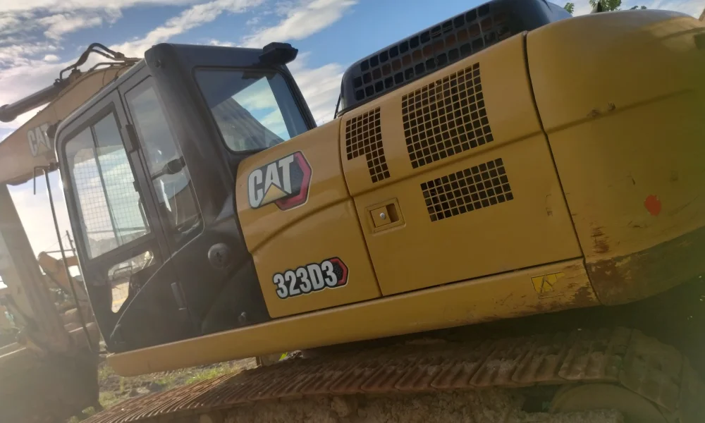 Caterpillar 323D3 Excavator