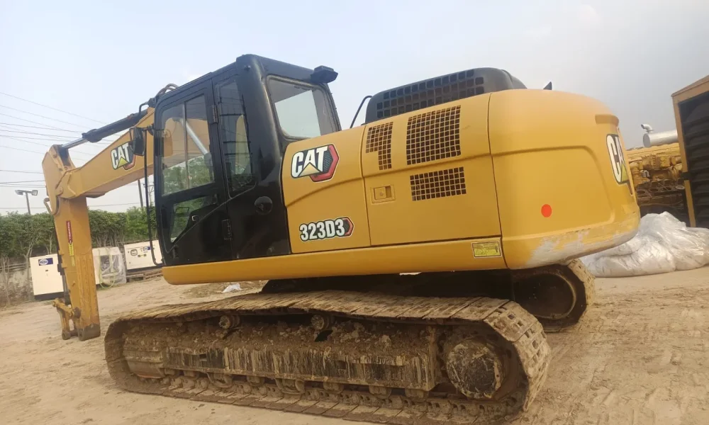 Caterpillar 323D3 Excavator