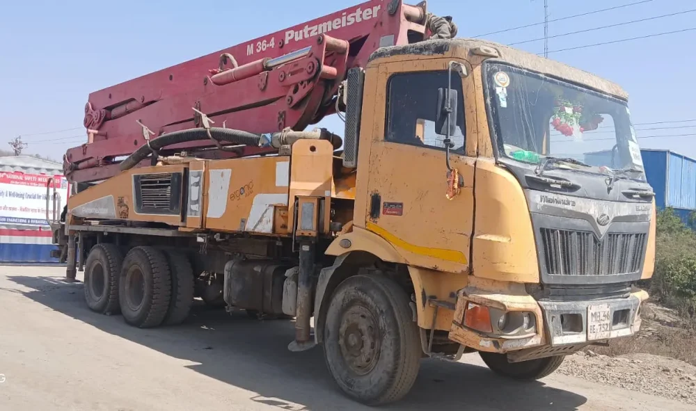 Mahindra M364 Boom Placer