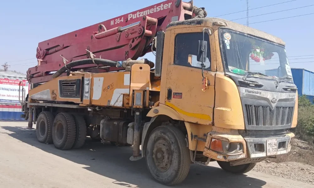 Mahindra M364 Boom Placer