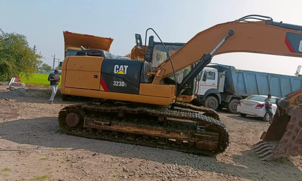 Caterpillar 323D3 Excavator