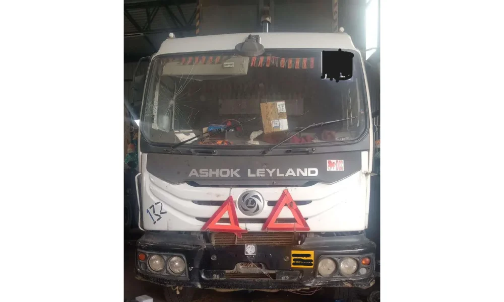 Ashok Leyland 2825 Tipper
