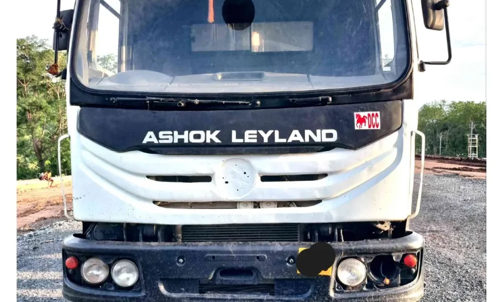 Ashok Leyland 2825 Tipper