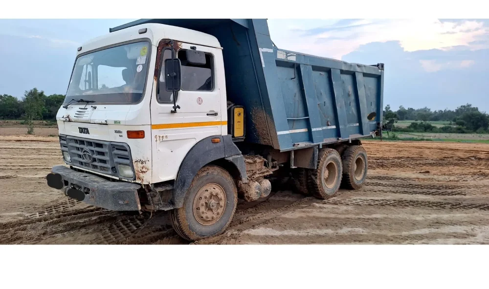 Tata LPK2518 Tipper