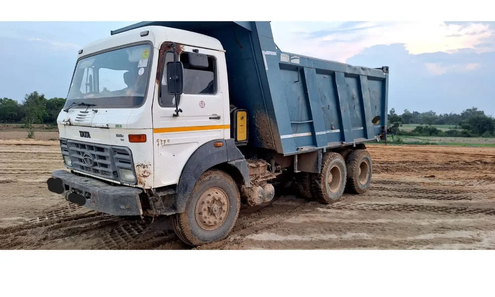 Tata LPK2518 Tipper