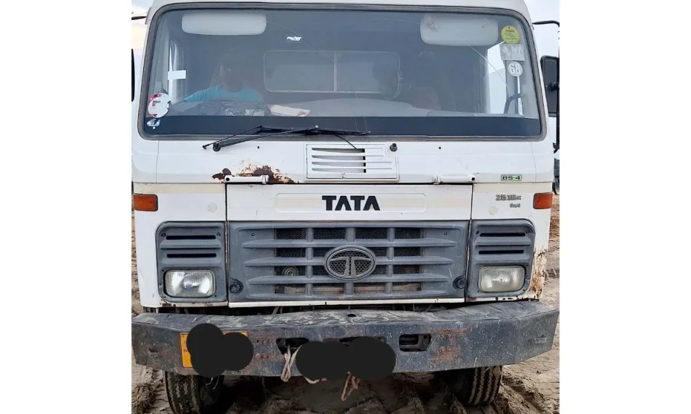 Tata LPK2518 Tipper
