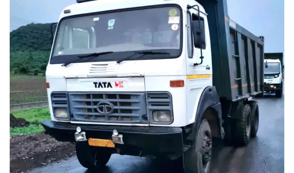 Tata LPK2518 Tipper