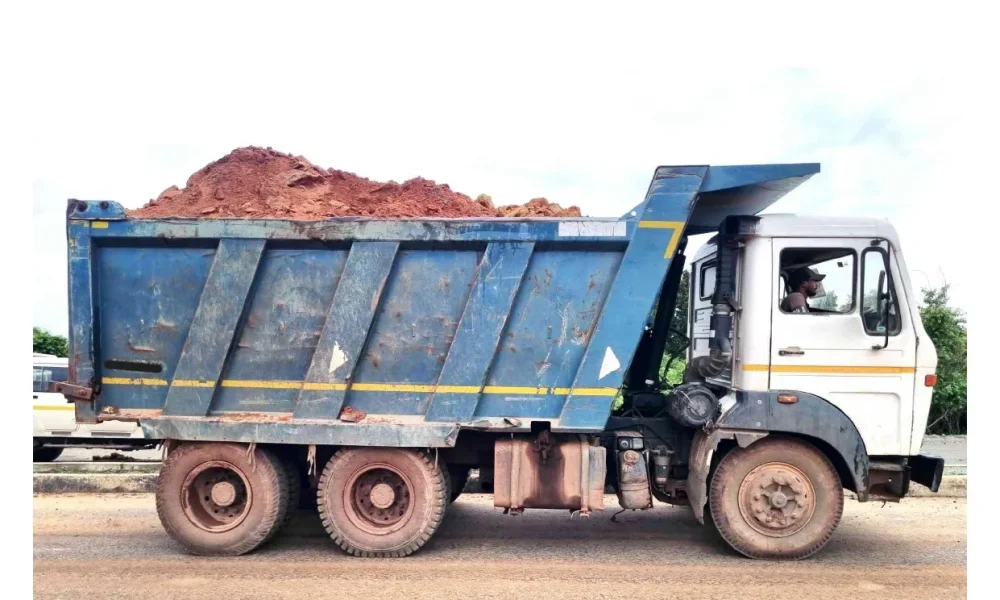 Tata LPK2518 Tipper