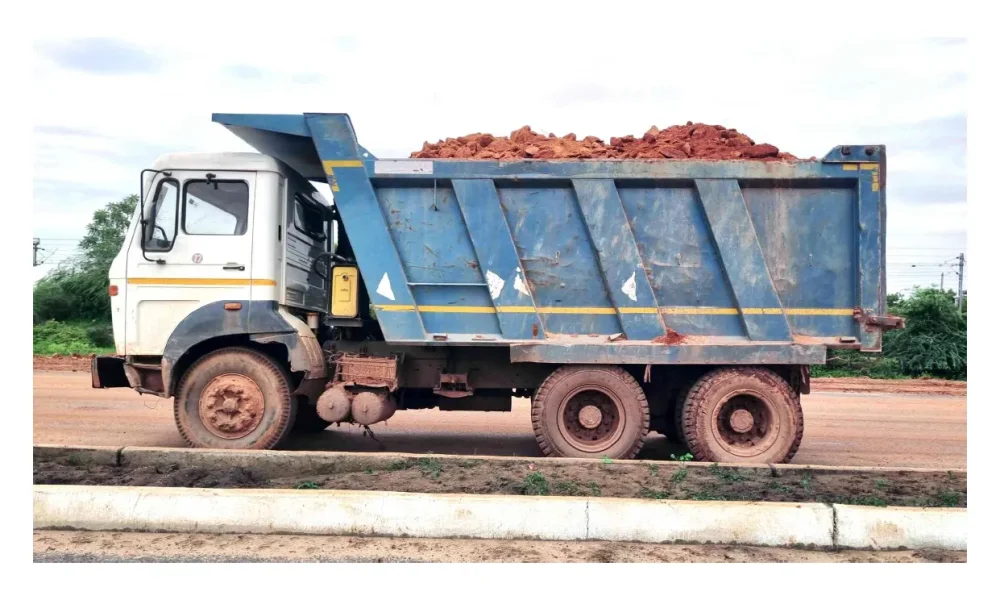 Tata LPK2518 Tipper