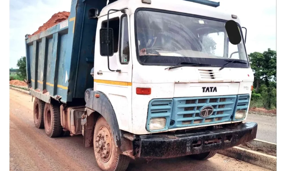 Tata LPK2518 Tipper