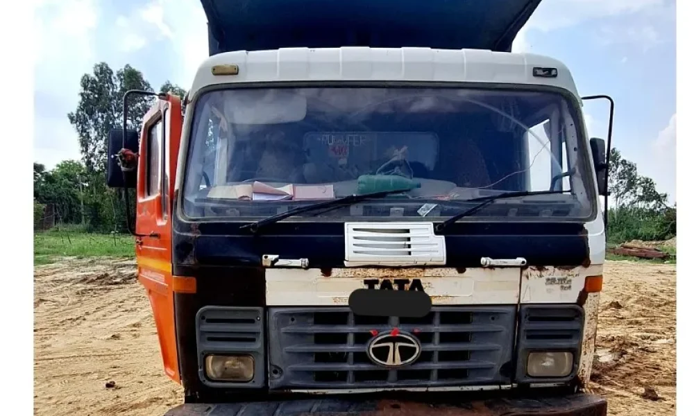 Tata LPK2518 Tipper