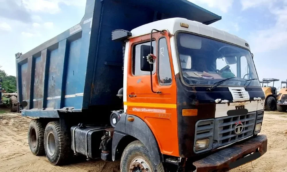 Tata LPK2518 Tipper