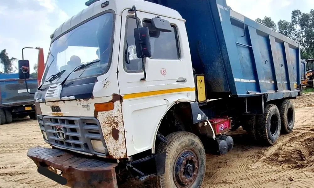 Tata LPK2518 Tipper