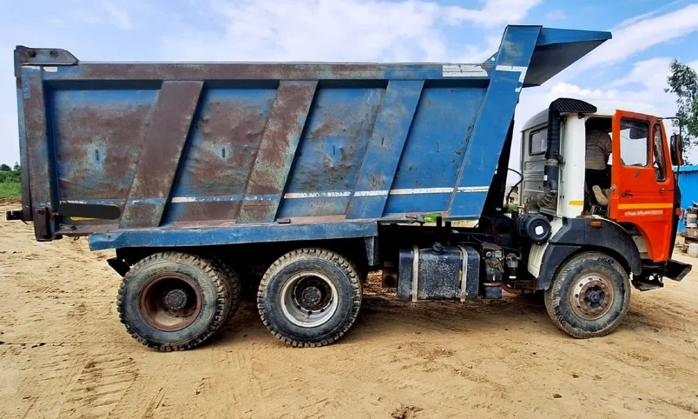 Tata LPK2518 Tipper