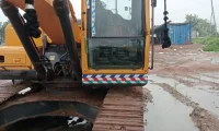 Hyundai R210 Excavator