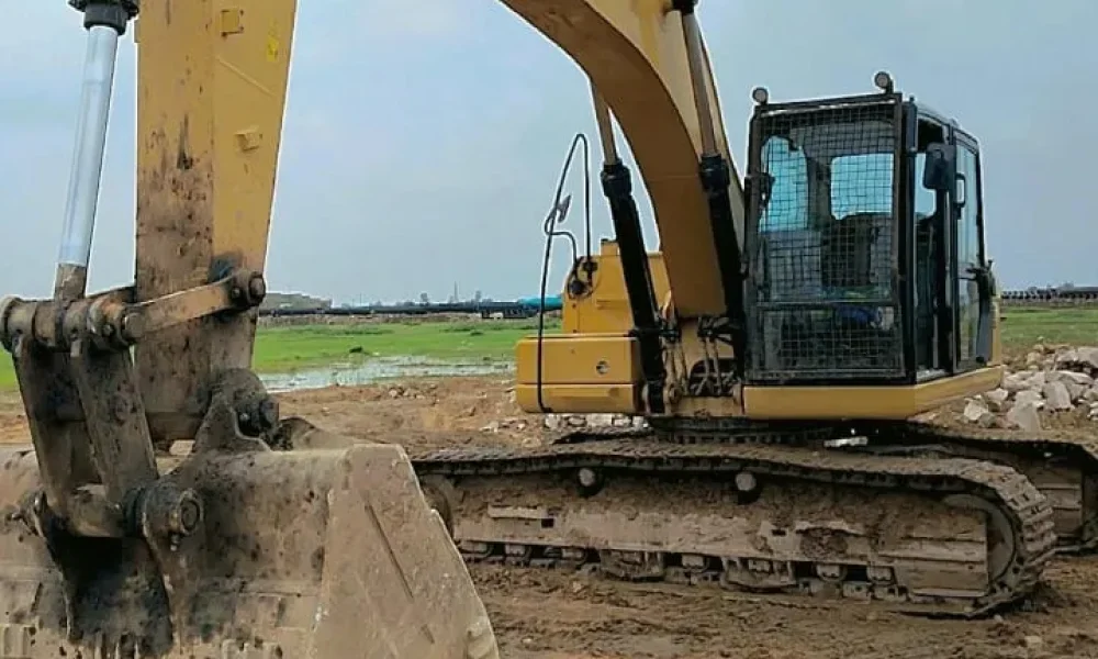 Caterpillar 323D3 Excavator