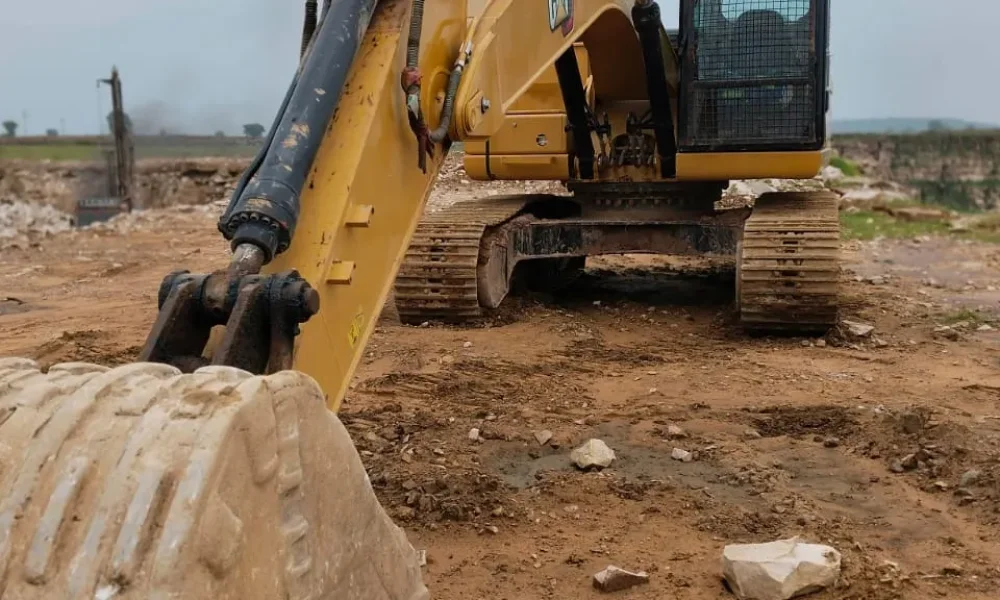 Caterpillar 323D3 Excavator