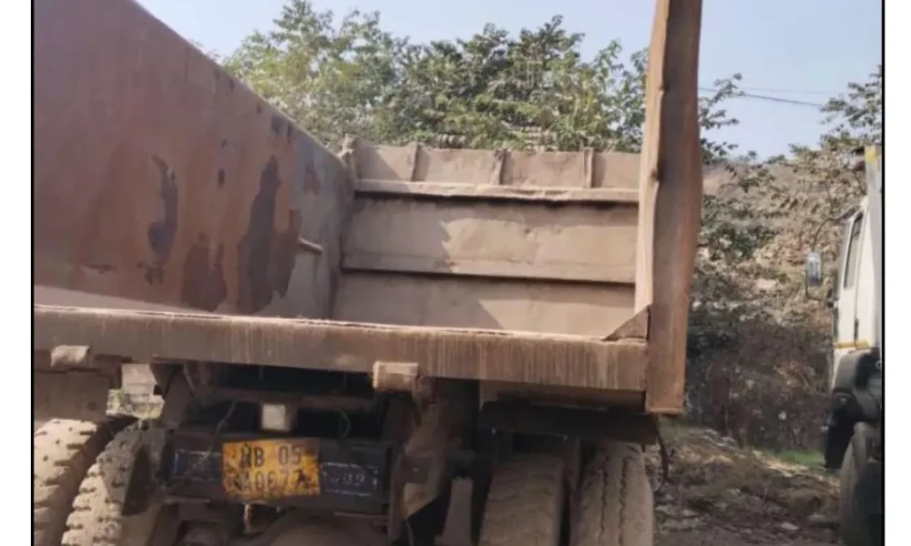 Ashok Leyland 2825 Tipper