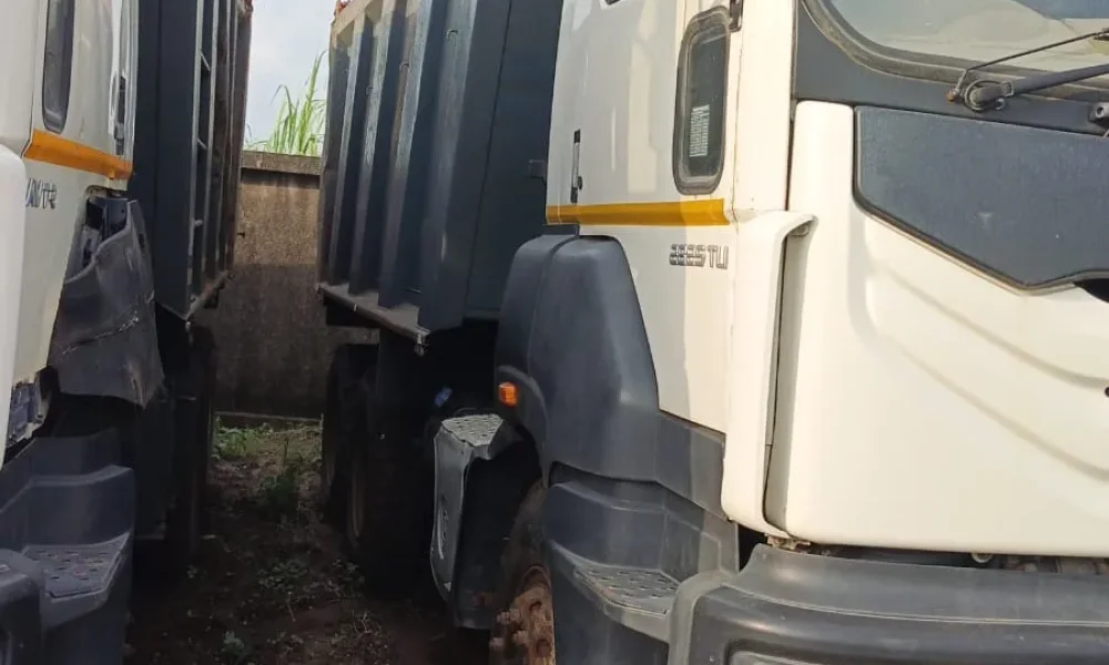 Ashok Leyland 2825 Tipper